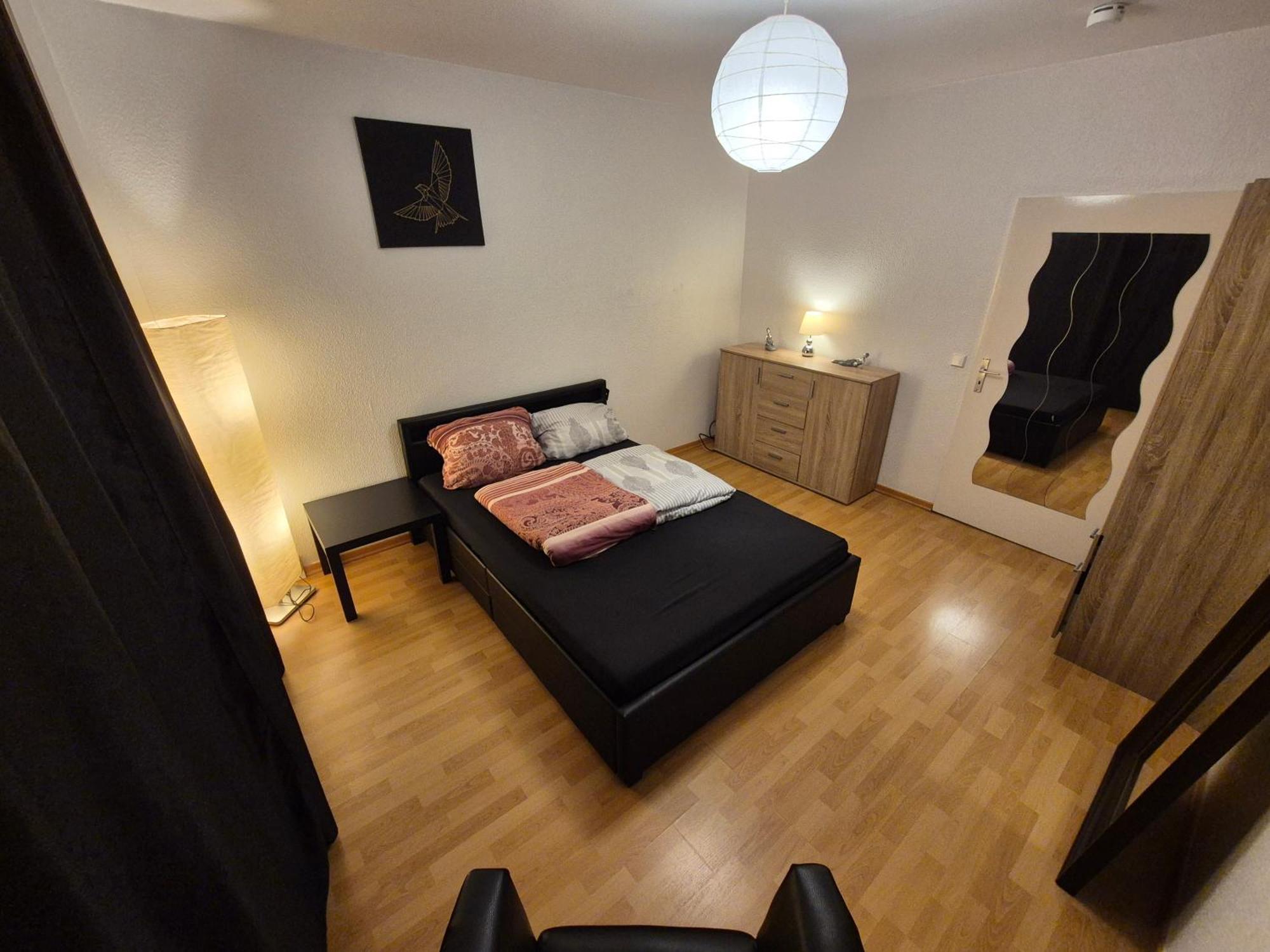 Schoene 3 Schlafzimmer Mit 4 Dopplbetten Appartement Berlijn