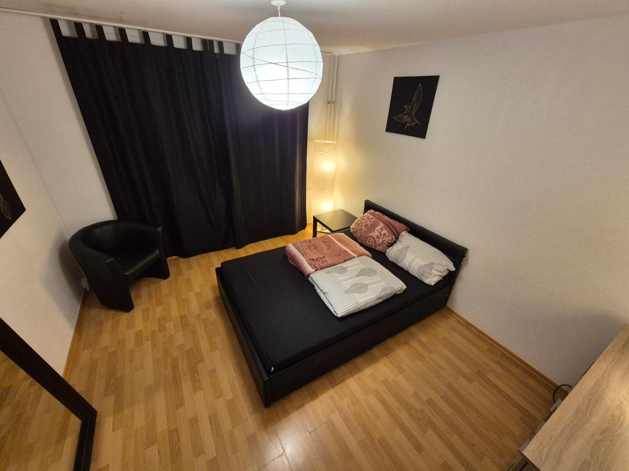 Schoene 3 Schlafzimmer Mit 4 Dopplbetten * Berlijn