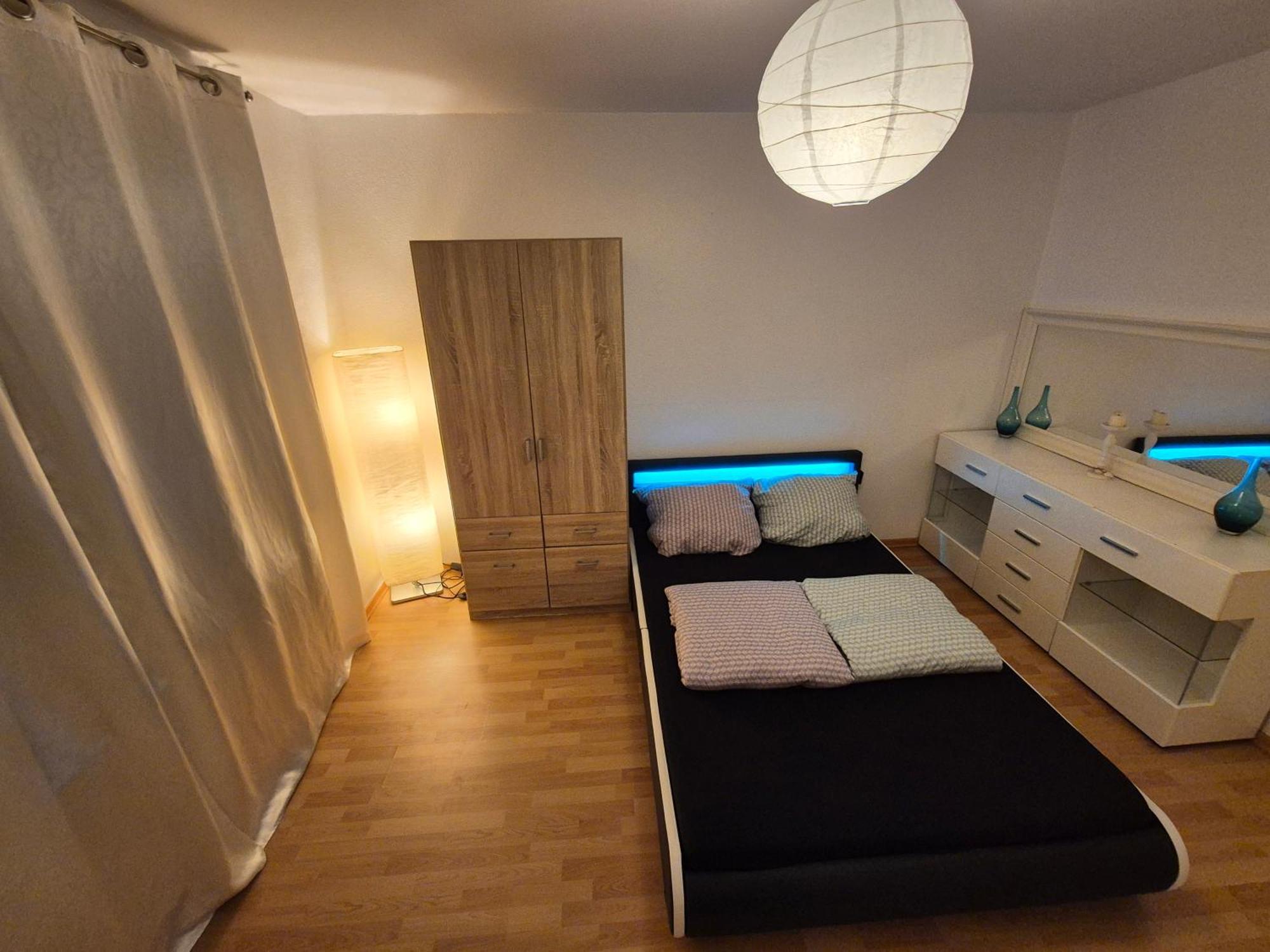 Schoene 3 Schlafzimmer Mit 4 Dopplbetten Berlijn